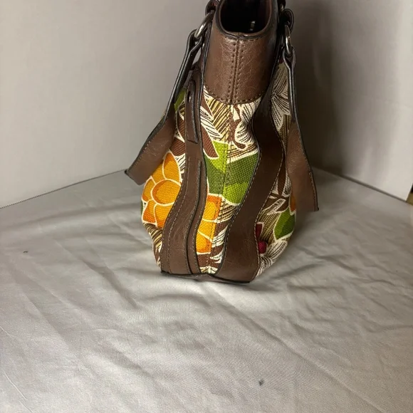 Relic Brand Shoulder Bag Tote Purse Flowered Canvas Faux Leather Tan Cream Fall - Picture 2 of 11